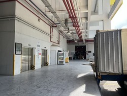 Henderson Building (D3), Factory #555989781